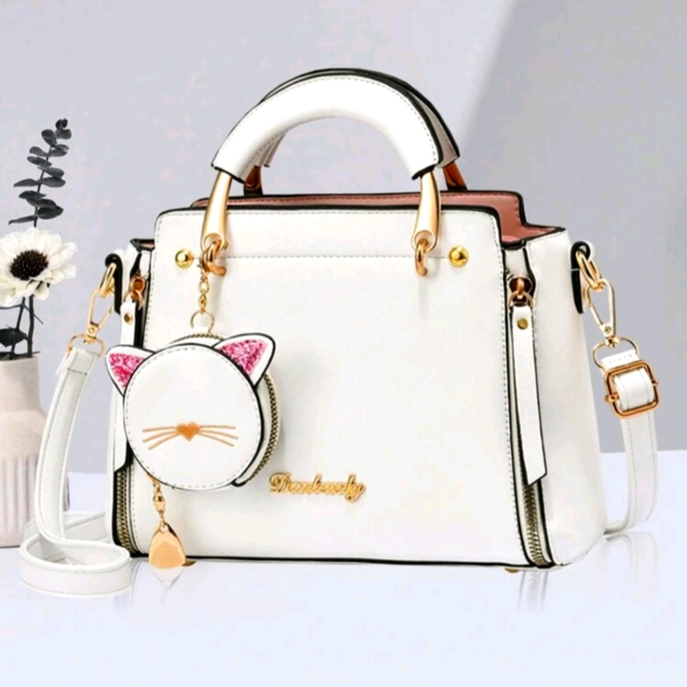 "White Kitty" Purse w/cornpurse